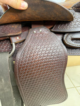 Load image into Gallery viewer, 15” Western Saddle, K&amp;B Saddlery, Iowa -Round Skirt- SQB - Brown