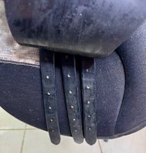 Load image into Gallery viewer, 18” Medium Thorowgood Teqnic K&amp;M Jump Saddle - Black