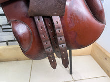 Load image into Gallery viewer, 16 1/2” MW Stride Free Double Flap Jump Saddle - Tan