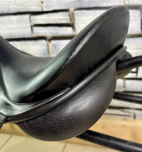 Load image into Gallery viewer, 17 1/2” Medium Jeffries Falcon Event GP Saddle - Black