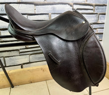 Load image into Gallery viewer, 15” Wide Chase English Pony GP Saddle - Brown - Deep Seat