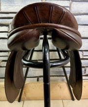 Load image into Gallery viewer, 16” MW Farrington English Pony WH Saddle - Brown