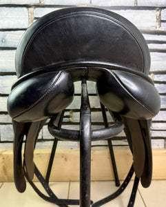 18” MW Ideal Suzannah LH Dressage Saddle - Black