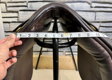 Load image into Gallery viewer, 16 1/2” Wide Jeffries Stamford English WH Saddle - Brown - Working Hunter Cob