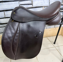 Load image into Gallery viewer, 17 1/2” XW/WW Symmonds Designer GP Saddle - Brown