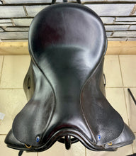 Load image into Gallery viewer, 17” Wide Ideal/Martin Wilkinson Suzannah Dressage Saddle - Black