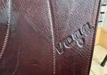 Load image into Gallery viewer, 17” MW Amerigo Vega Jump Saddle - Brown