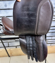 Load image into Gallery viewer, 16” Wide Ideal English Pony WH/VSD Saddle - Brown