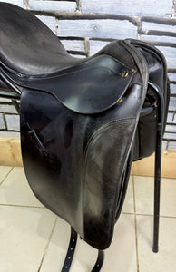 17” Wide Farrington Kentucky Dressage Saddle - Black