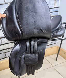 17” XW/Changeable Gullet Bates Caprilli GP Saddle - Black