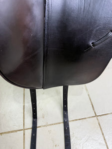 17 1/2” Wide Albion SLK Ultima Dressage Saddle - Brown