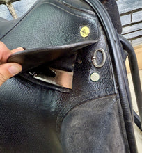 Load image into Gallery viewer, 17” Wide Holistic Saddlery Monoflap Dressage Saddle - Black
