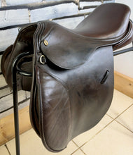 Load image into Gallery viewer, 17” Wide GFS English GP/Jump Saddle - Brown - Square Cantle