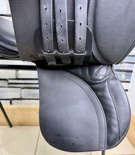Load image into Gallery viewer, 15 1/2” Wide Ideal Classic Pony GP Saddle - Black