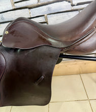 Load image into Gallery viewer, 17 1/2” Wide Barnsby GP Saddle - Brown