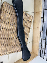 Load image into Gallery viewer, S/H 24” Frank Baines English Padded Leather Dressage Girth