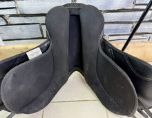 Load image into Gallery viewer, 16 1/2” Wide Eclipse Suede &amp; Synthetic GP Saddle - Black