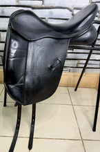 Load image into Gallery viewer, 18” Medium Ideal Suzannah Dressage Saddle - Black