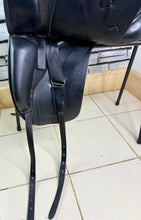 Load image into Gallery viewer, 18” MW Ideal Suzannah LH Dressage Saddle - Black