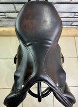 Load image into Gallery viewer, 17” Medium - MW Equipe Expression Monoflap Jump Saddle - Brown
