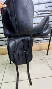 17 1/2” Medium Barnsby Dressage Saddle - Black