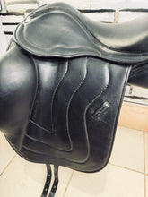 Load image into Gallery viewer, 17” Wide-XW AVA Flair Air Monoflap Dressage Saddle on 17” Panels-Black- Big Blocks
