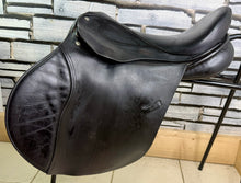 Load image into Gallery viewer, 17” XXW Hamilton Balance GP Saddle - Black - 7X Wide