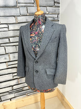Load image into Gallery viewer, Perry Clothing Boys 31” Vintage Tweed Jacket