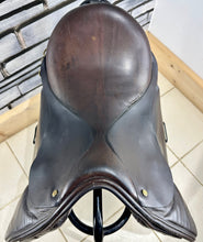 Load image into Gallery viewer, 16 1/2” MW Novus WH/VSD Saddle - Brown