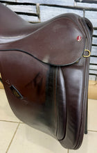 Load image into Gallery viewer, 16 1/2” Wide Jeffries Stamford English WH Saddle - Brown - Working Hunter Cob