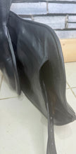 Load image into Gallery viewer, Size 2/18” Changeable Gullet Width 3 Wow Competitor Dressage Saddle - Black