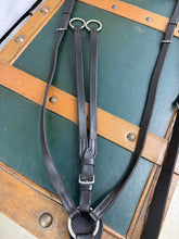 Load image into Gallery viewer, Sabre Hunting Breastplate &amp; Martingale -Very Dark Brown- Full Size