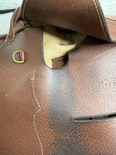 Load image into Gallery viewer, 17” Futurity Full Tree Racing Saddle - Tan - Soft Foam Panels