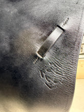 Load image into Gallery viewer, 17 1/2” Medium Lemetex ‘The Stylist’ Jump Saddle - Black