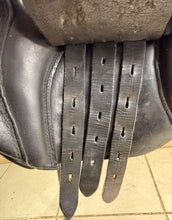 Load image into Gallery viewer, 15 1/2” MW Morris &amp; Nolan English Pony GP Saddle - Black