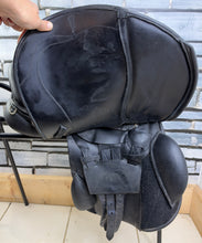 Load image into Gallery viewer, 17” on 16 1/2” Panels Wide Winners Circle GP/Jump Cob Saddle - Black
