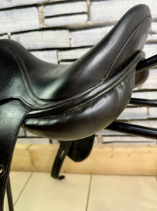 17 1/2” MW Hockenden Saddlery Monoflap Dressage Saddle - Black