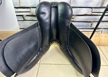 Load image into Gallery viewer, 17 1/2” Medium Jeffries Falcon Event GP Saddle - Black