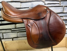 Load image into Gallery viewer, 16 1/2” MW Stride Free Double Flap Jump Saddle - Tan