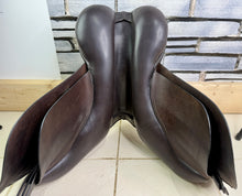 Load image into Gallery viewer, 17 1/2” Wide Barnsby GP Saddle - Brown