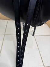 Load image into Gallery viewer, 17 1/2” MW-Wide Ideal Jessica Dressage Saddle - Black - Flocked