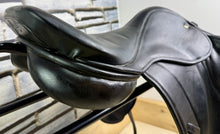 Load image into Gallery viewer, 17 1/2” MW Silhouette MonoFlap Jump Saddle - Black