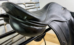 17 1/2” MW Silhouette MonoFlap Jump Saddle - Black