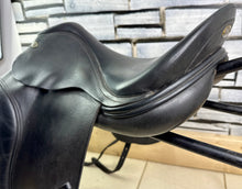 Load image into Gallery viewer, 17” MW Harry Dabbs True Brit Dressage Saddle - Black