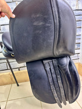 Load image into Gallery viewer, 17 1/2” Medium Jeffries Falcon Event GP Saddle - Black