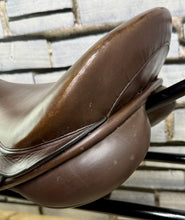 Load image into Gallery viewer, 17 1/2” Wide Eclipse Saddlery English GP Saddle - Brown