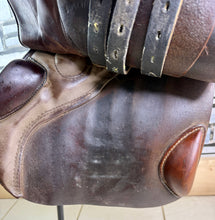 Load image into Gallery viewer, 17 1/2” C (MW) Stubben Siegfried II Jump Saddle - Brown