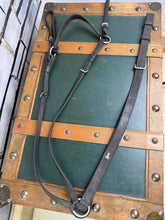 Load image into Gallery viewer, Sabre Hunting Breastplate -Brown- Full - English Leather - Top Quality