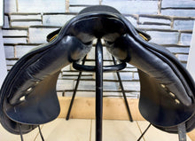 Load image into Gallery viewer, 17” XW Albion Spanish Riding School Classical Ultima Dressage Saddle -Upswept Panel- Extra Wide - Black