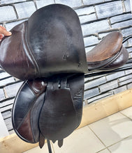 Load image into Gallery viewer, 17” Medium Ideal Grandee Jump/GP Saddle - Brown